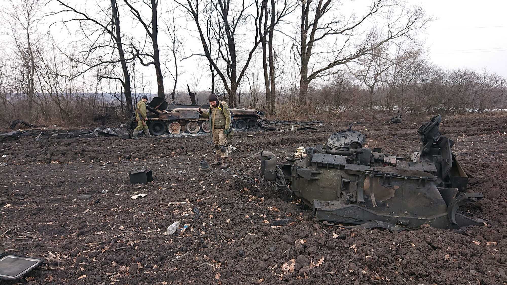 Військові показали фото розбитої ворожої техніки