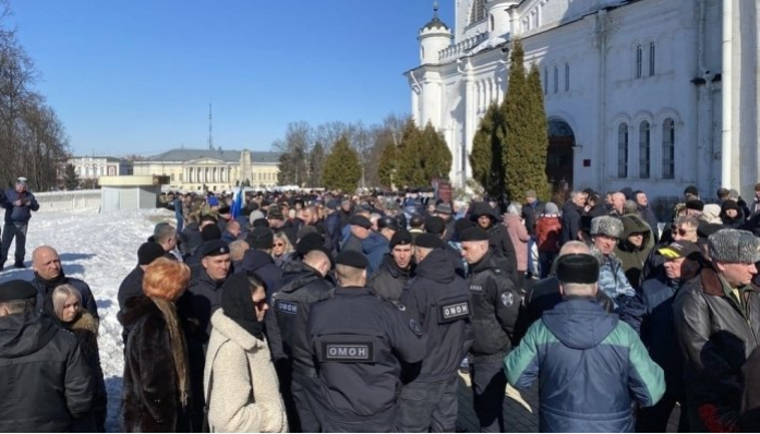 Бойцы владимирского СОБР пришли на похороны руководства