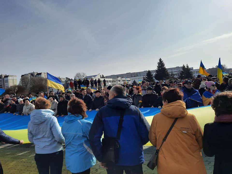 Проукраинский митинг в Славутиче.