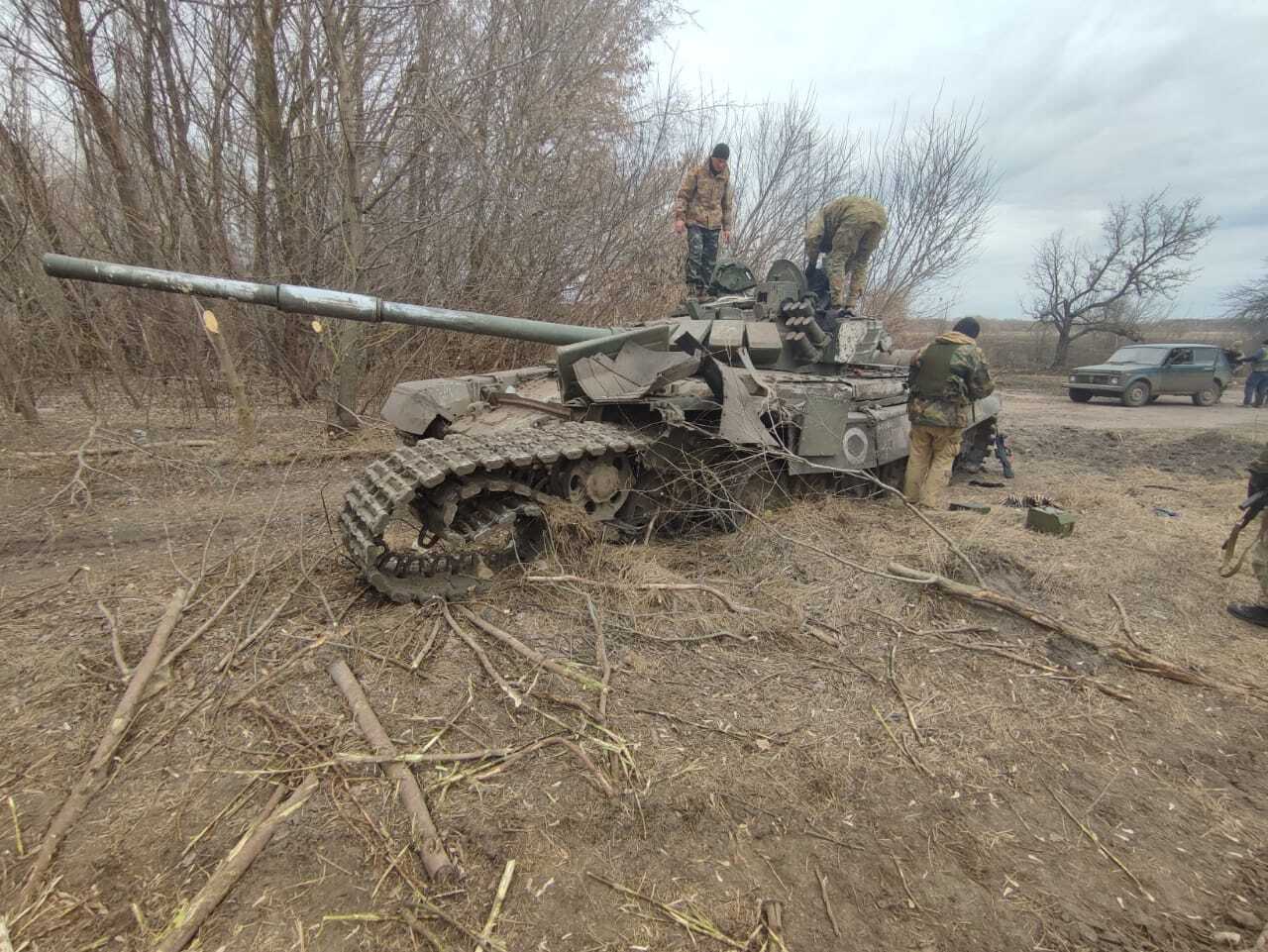 Оккупанты продолжают терять танки и другую боевую технику.