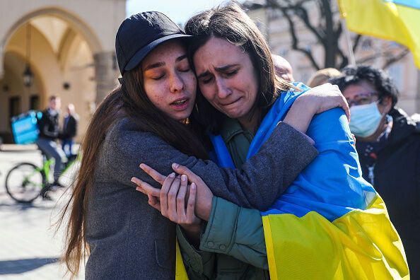 Украинки, выехавшие из дома.