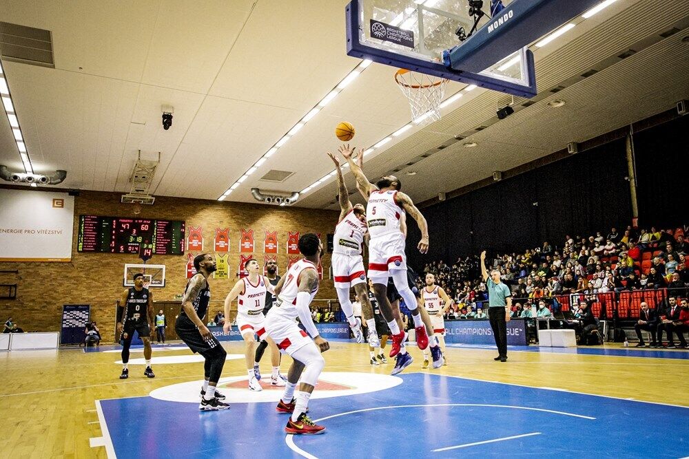 "Прометей" зазнав першої поразки у топ-16 Ліги чемпіонів ФІБА