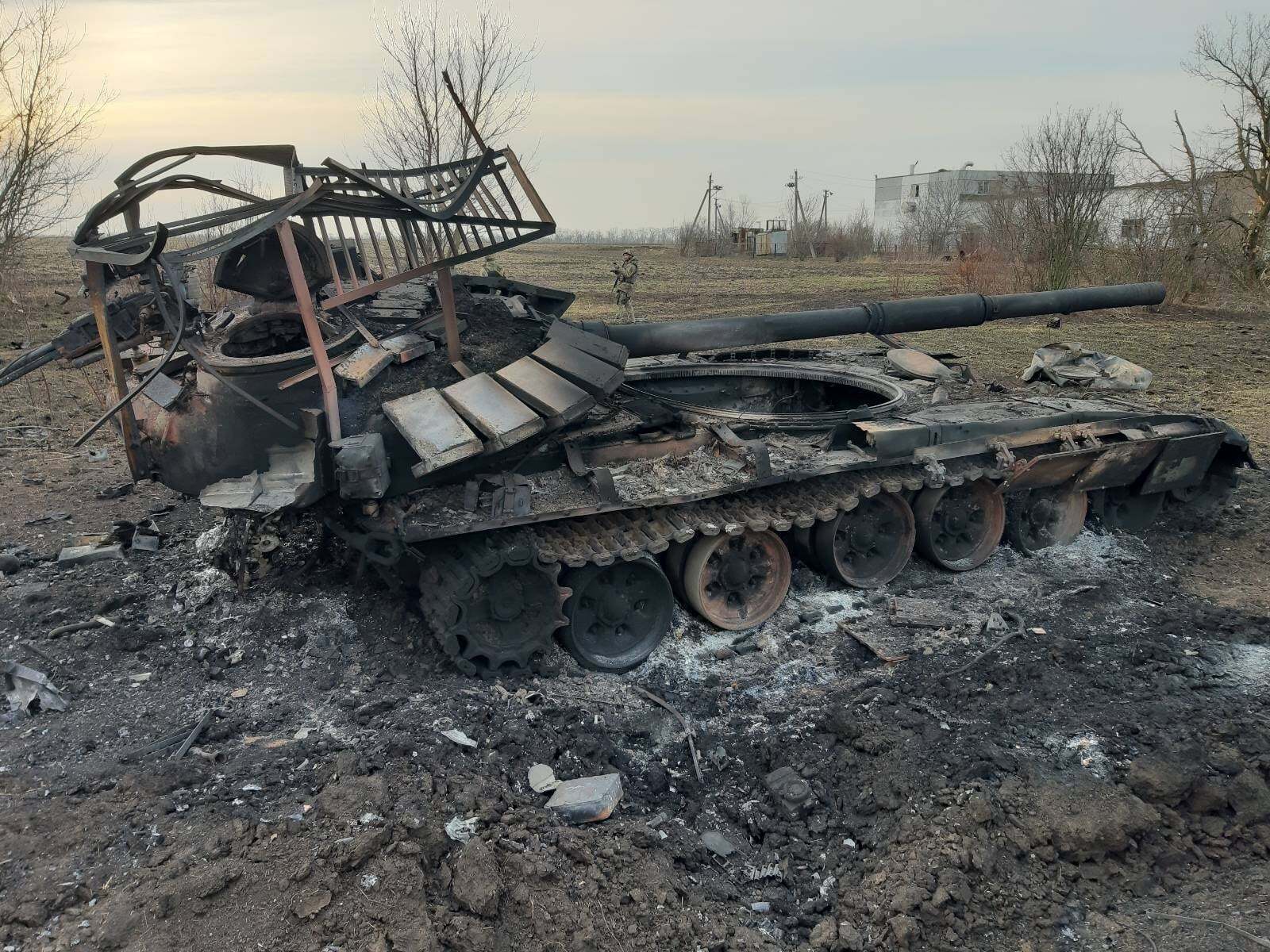 Все, що залишилось від ворожого Т-72