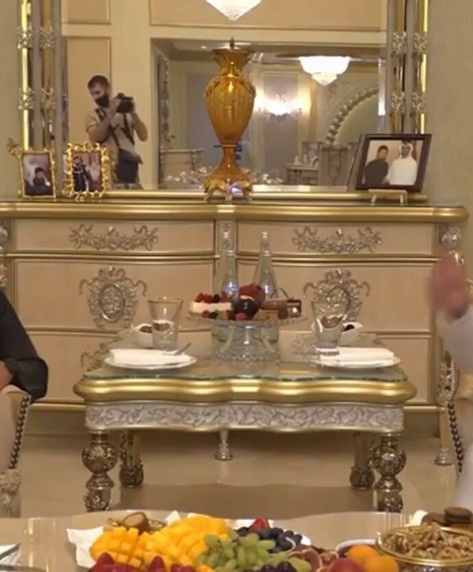Фото главы Чечни на вилле в Дубае