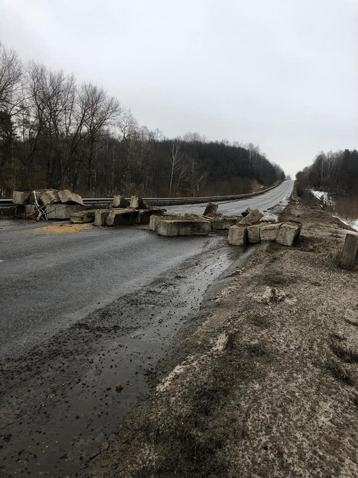 На Сумщині українська оборона знищила ворожу техніку, яка йшла на Київ. Фото
