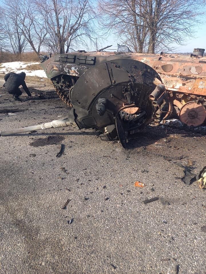 В Сумской области украинская оборона уничтожила вражескую технику, которая шла на Киев. Фото