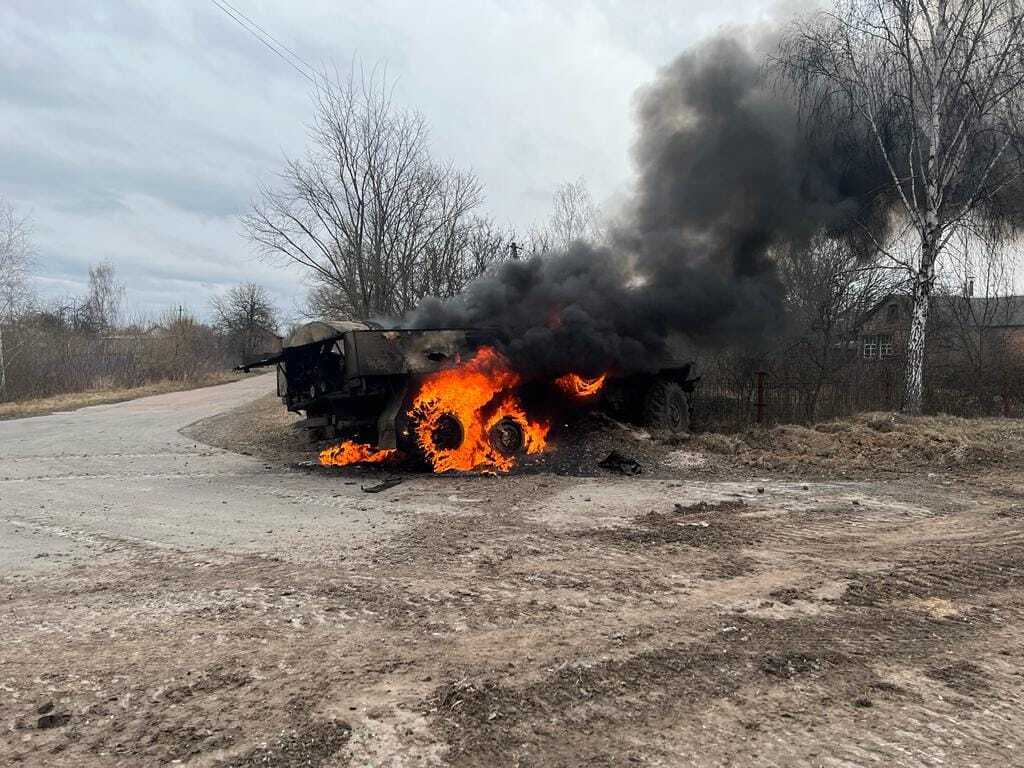 ВСУ разбили силы противника на Черниговщине: техника сожжена, а сами оккупанты сбежали. Фото