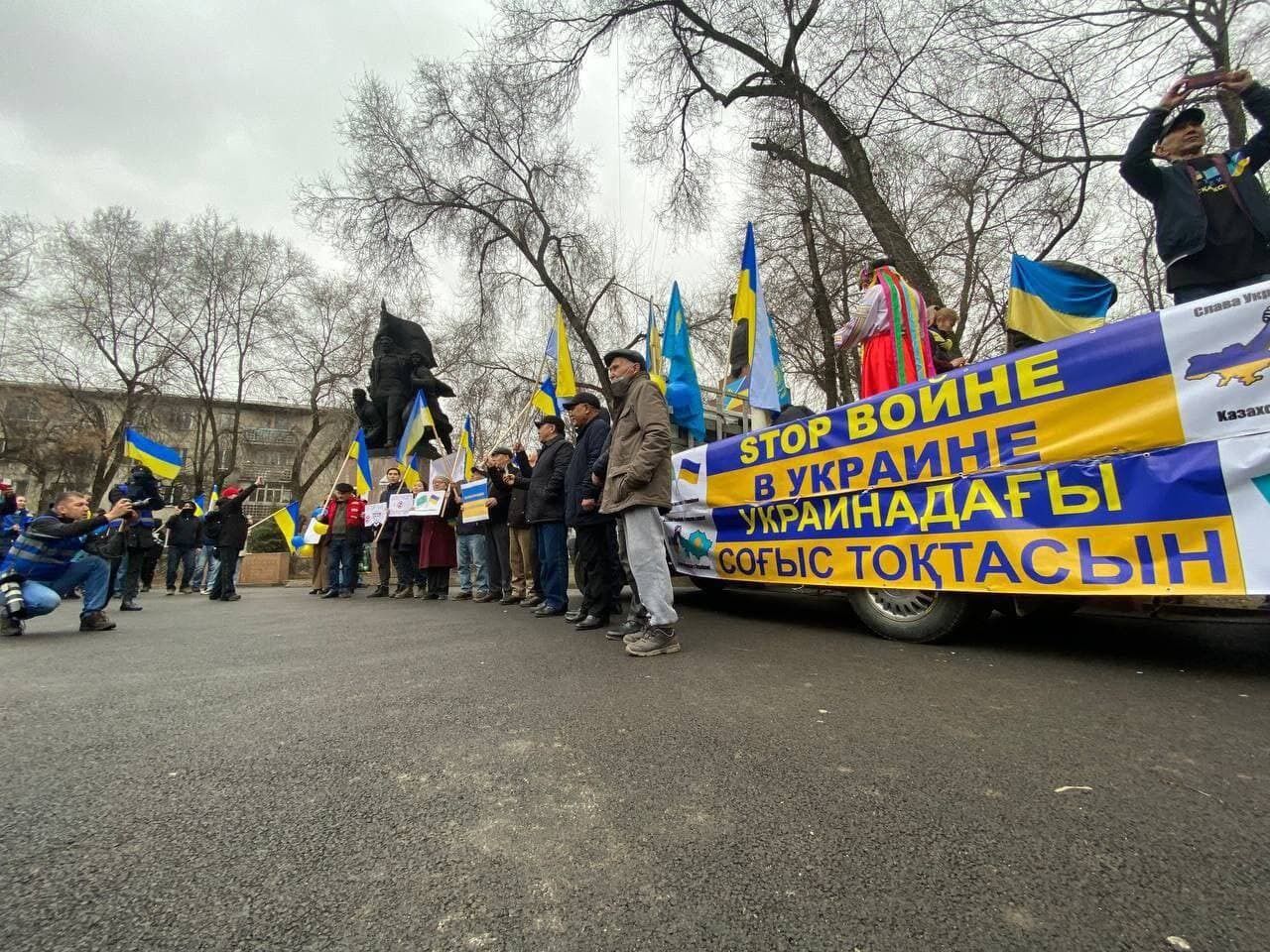 Мітинг в Алмати