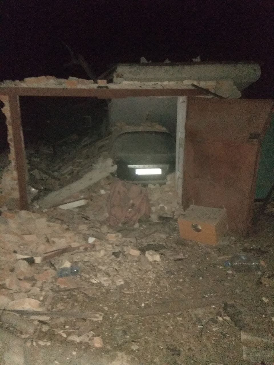 На Житомирщине оккупанты нанесли ракетный удар по частному сектору: разрушено много домов, есть жертвы. Фото