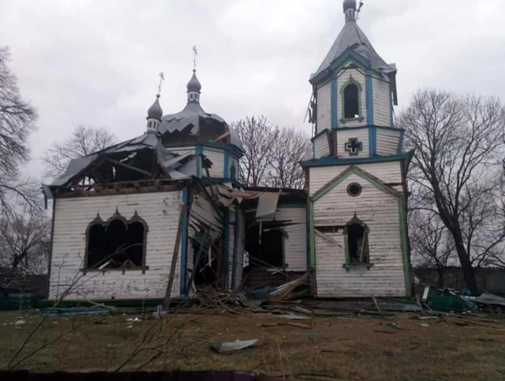 Окупанти руйнують в Україні храми, які вистояли у Другу світову. Фото і відео