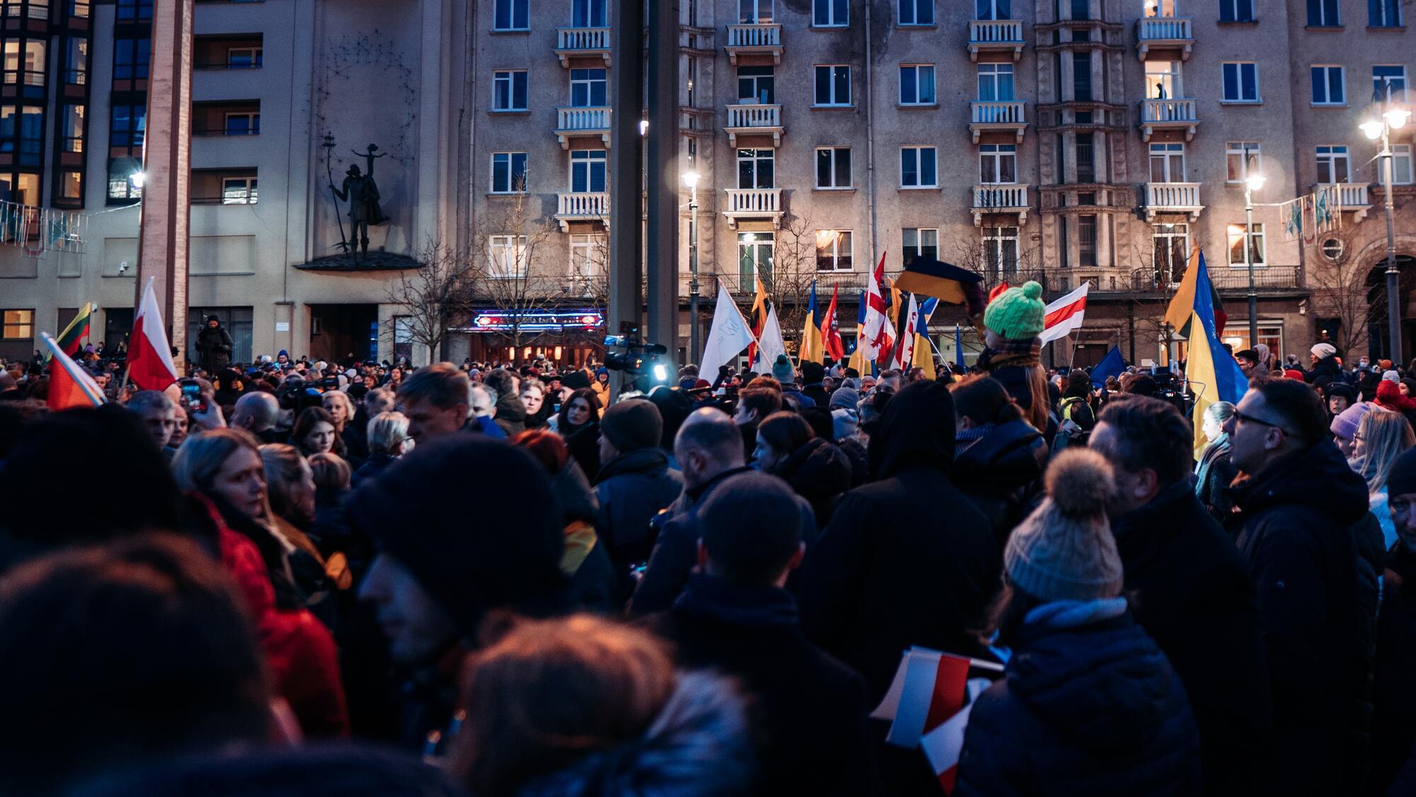 Украинцы и поляке на митинге в Польше против войны в Украине