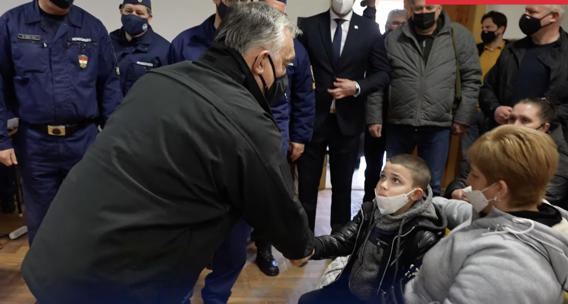 Віктор Орбан відвідав табір з біженцями з України