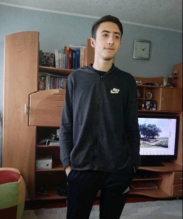 Мать искала его две недели: во время обстрела Харьковской ОГА погиб студент политеха. Фото