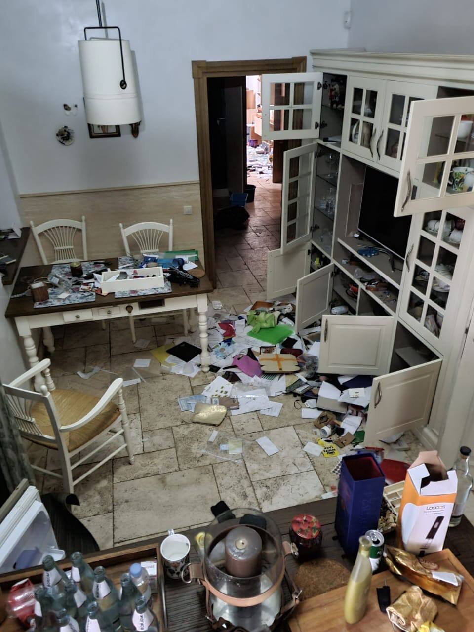 Оккупанты разграбили дома жителей Ворзеля.