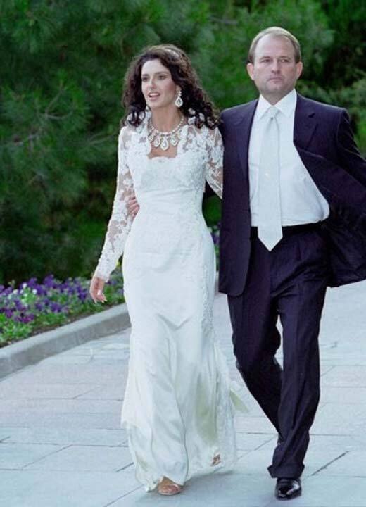 Марченко и Медведчук на свадьбе в 2003 году.