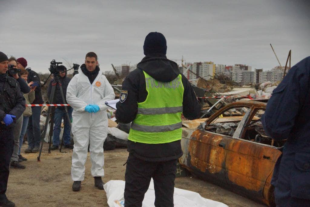 Французские и украинские правоохранители фиксируют факты преступлений оккупантов.