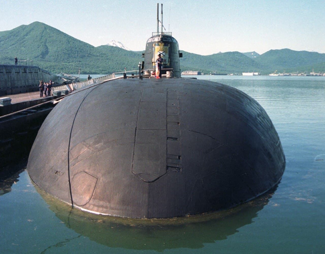 Підводний човен "Курськ".