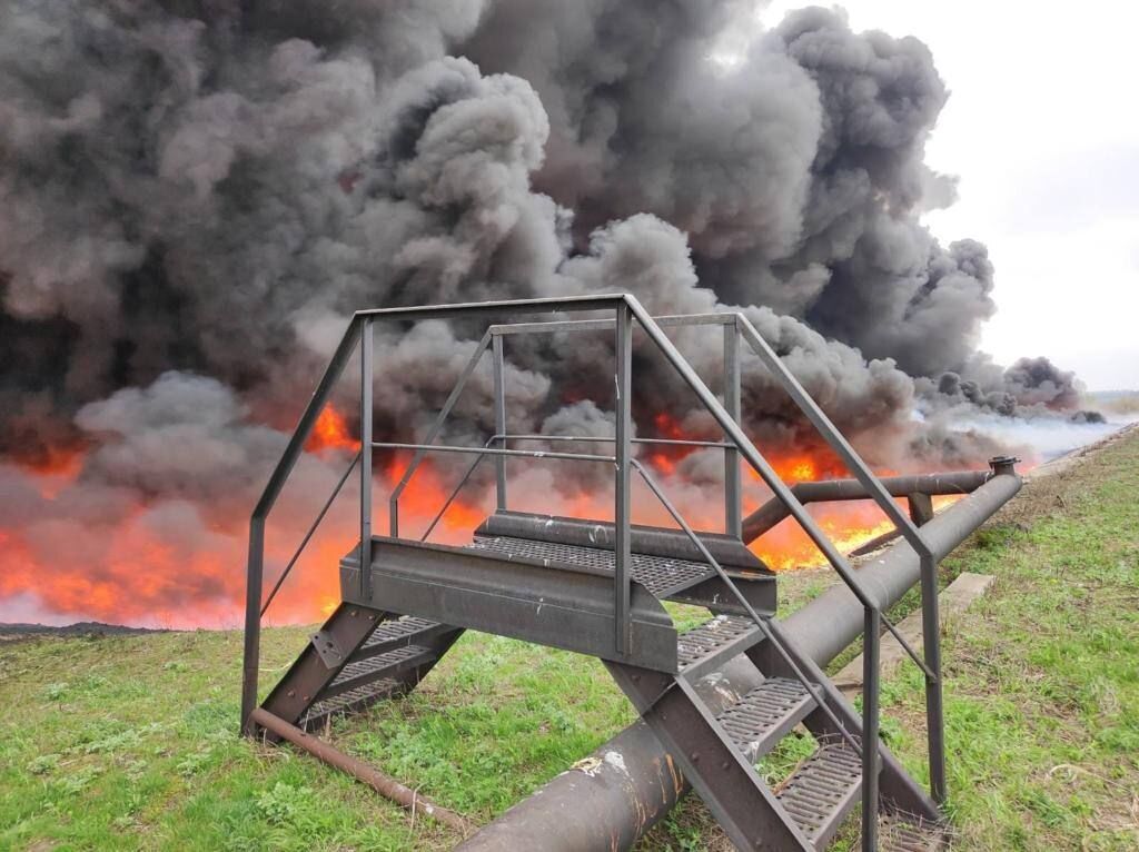 Пожежа на нафтопереробному заводі