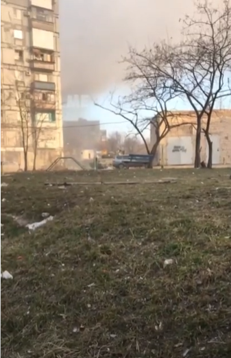 Кадыровцы расстреливают из танка жилой дом