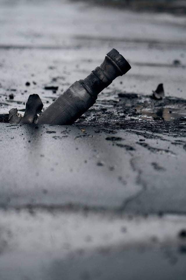 Окупанти обстріляли житлові будинки й спорткомплекс на Луганщині: є загиблі та поранені. Фото