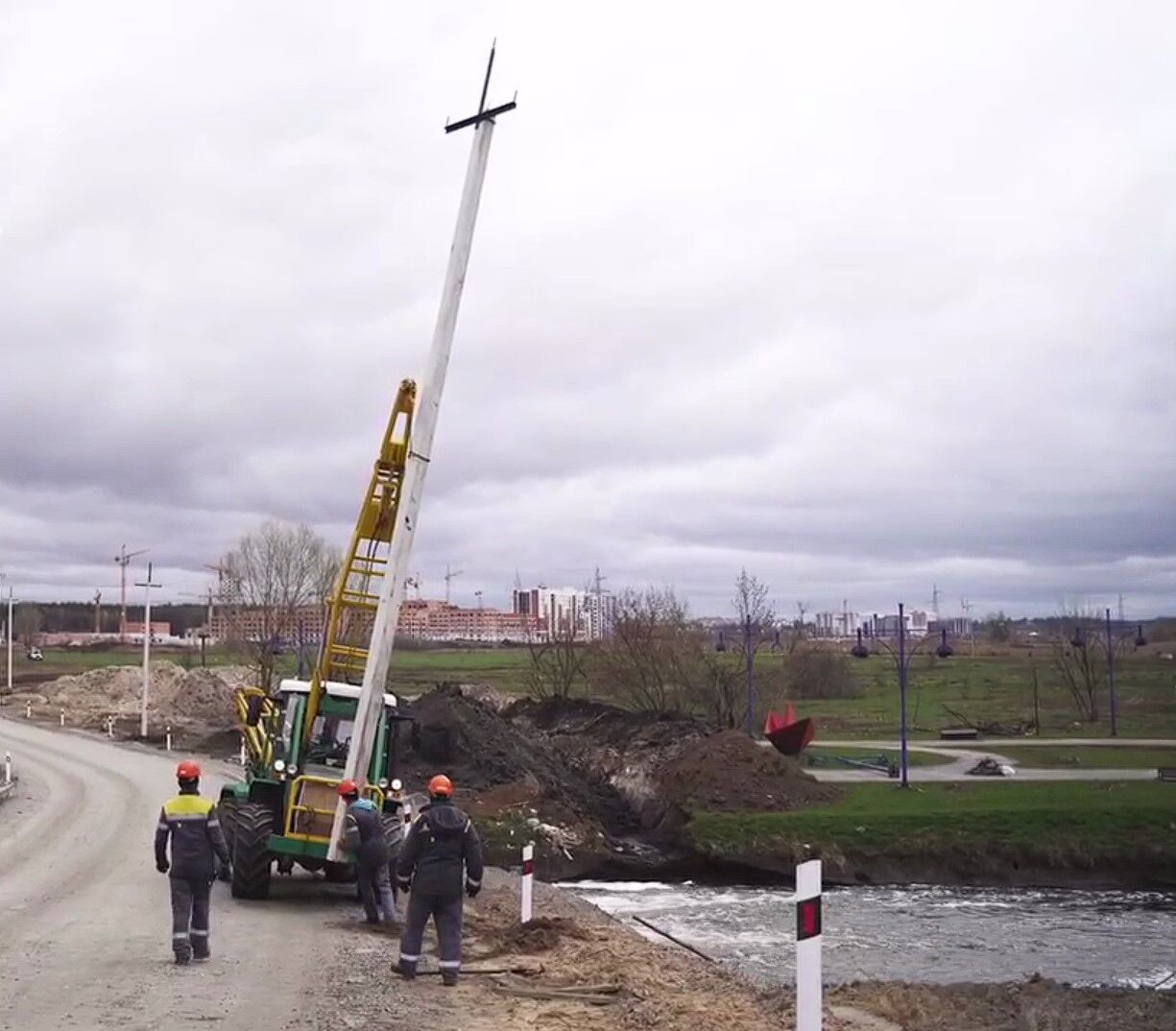 В Киевской ОВА показали, как восстанавливают инфраструктуру области. Видео