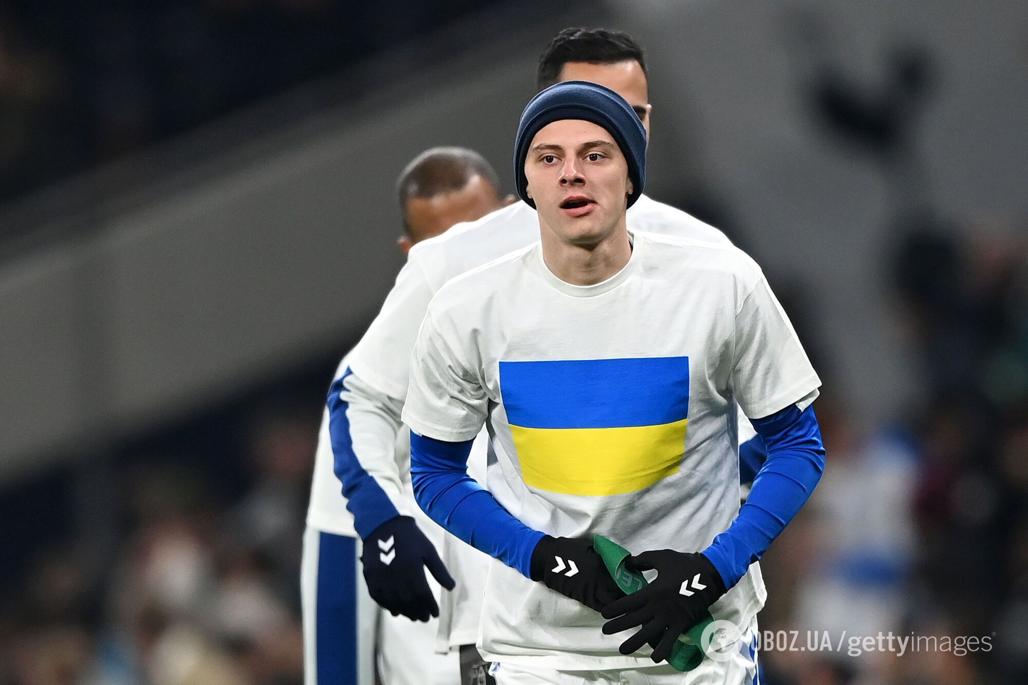 Виталий Миколенко в форме с флагом Украины