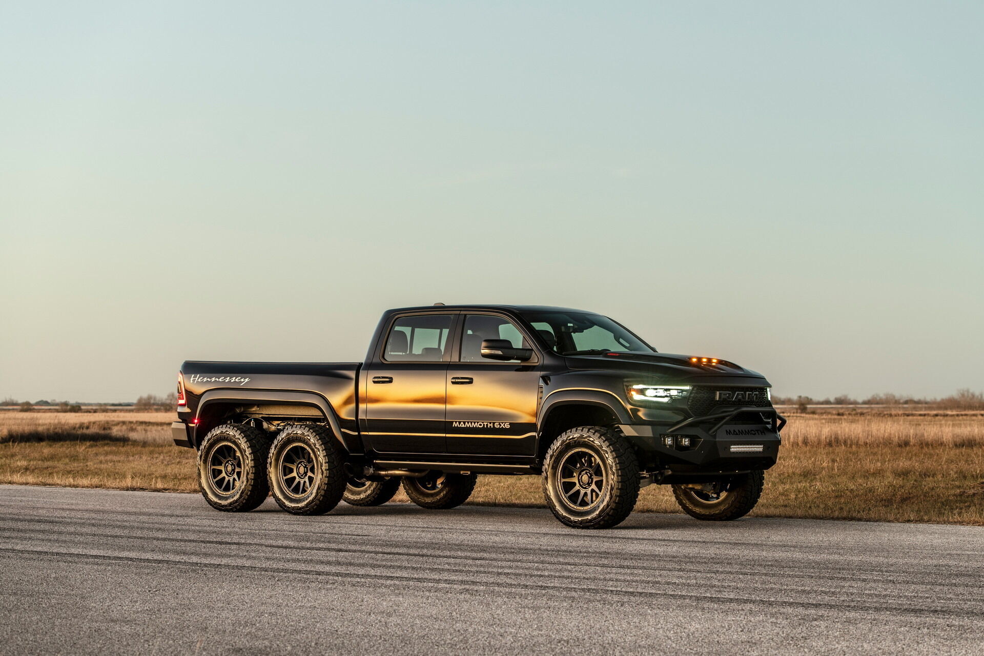 Hennessey Mammoth 1000 6×6 TRX