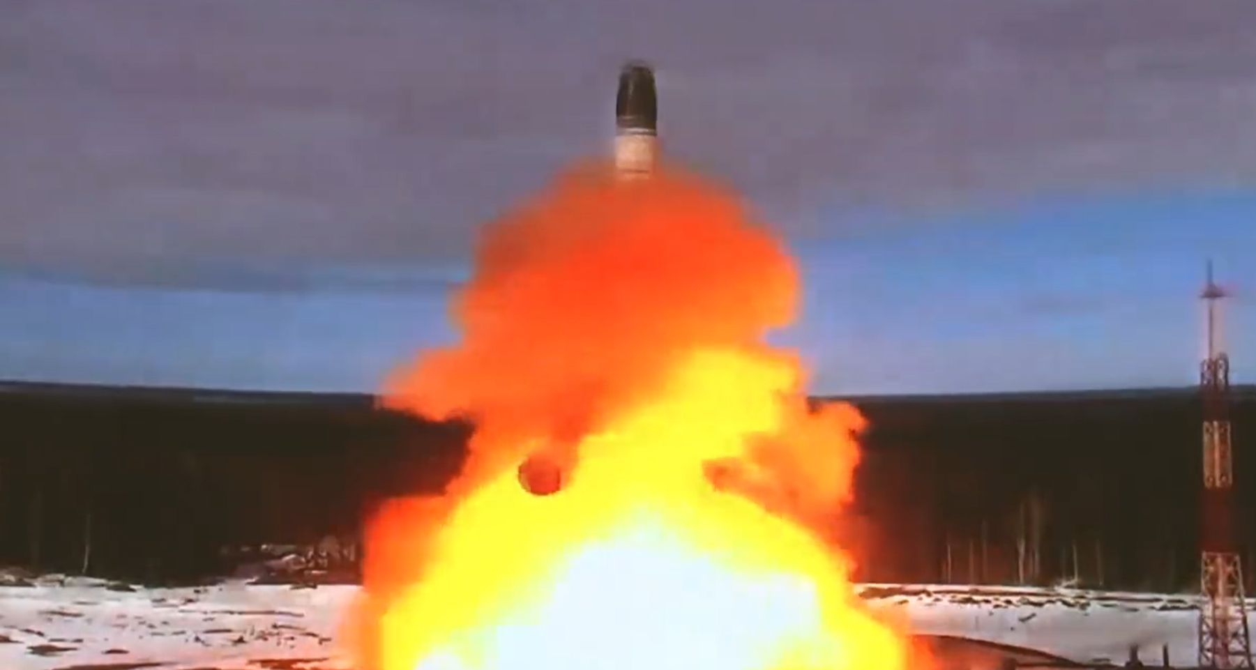 У Росії випробували балістичну ракету "Сармат".