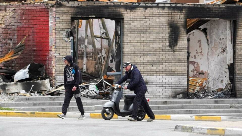 У мережі показали, як Ірпінь повертається до мирного життя після російської окупації. Фото