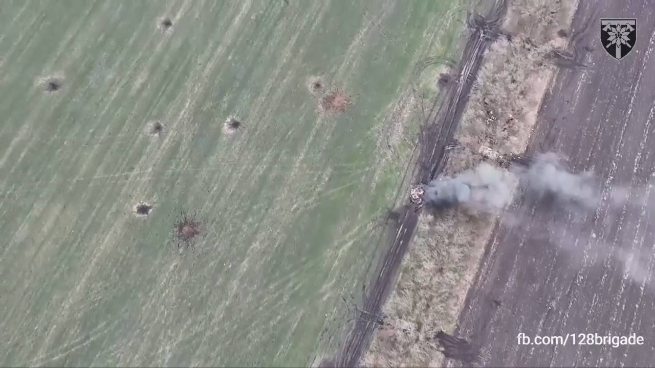 Уничтоженный русский танк.