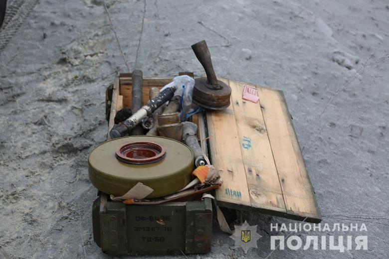 У Києві з початку війни піротехніки знешкодили понад тонну російських снарядів. Фото і відео