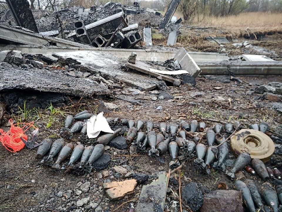 Остатки российских боеприпасов на разбитых ВСУ позициях врага