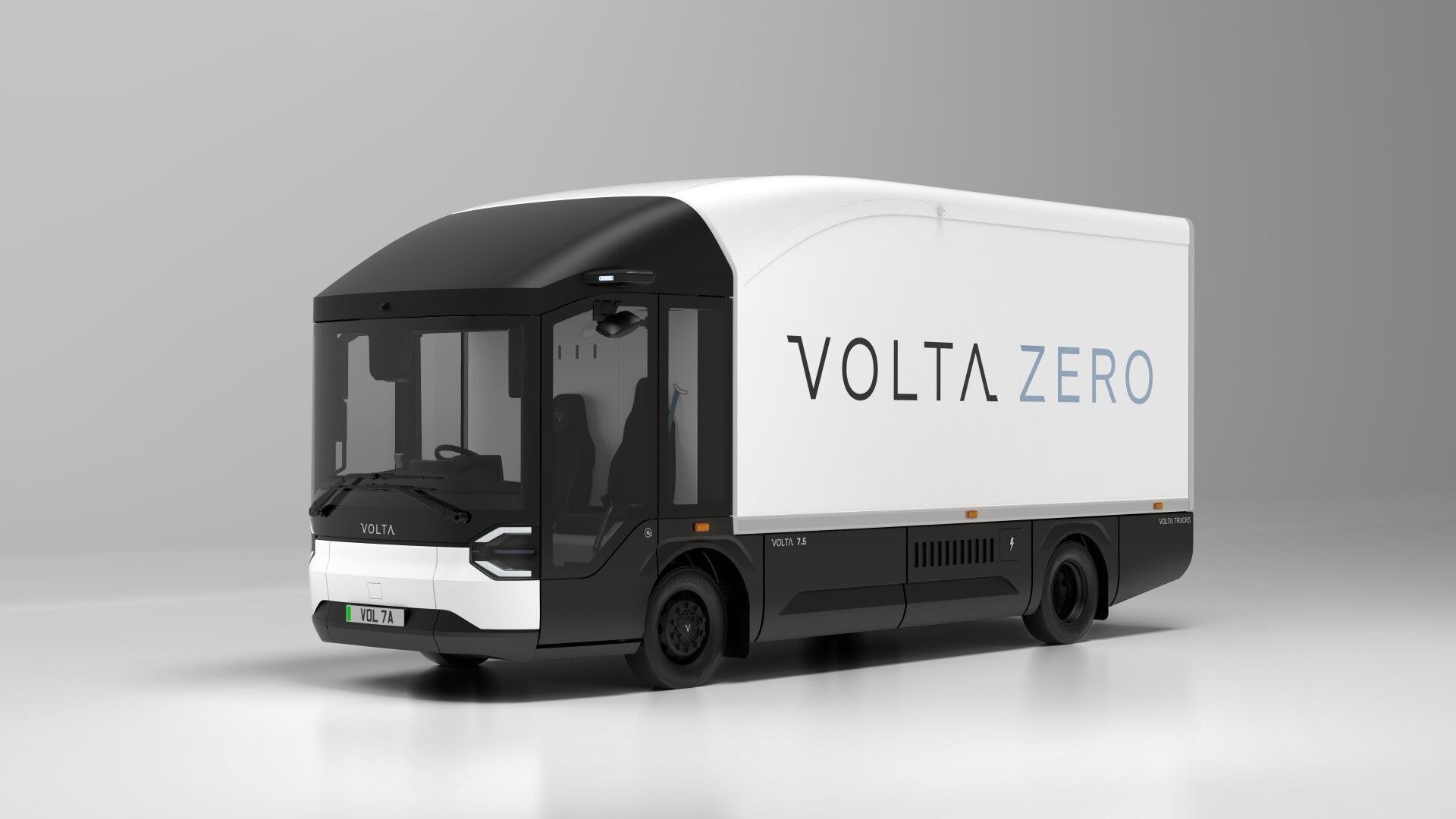 Нові версії Volta Zero мають укорочене шасі, зменшені звиси, а також обтічник на даху, що допомагає покращити аеродинаміку