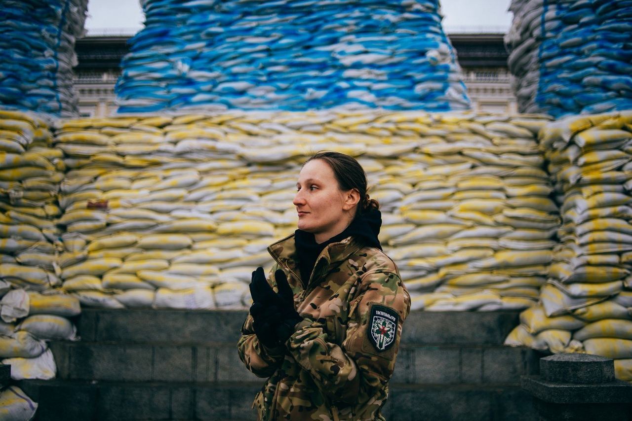 Украину наравне с мужчинами защищают и женщины