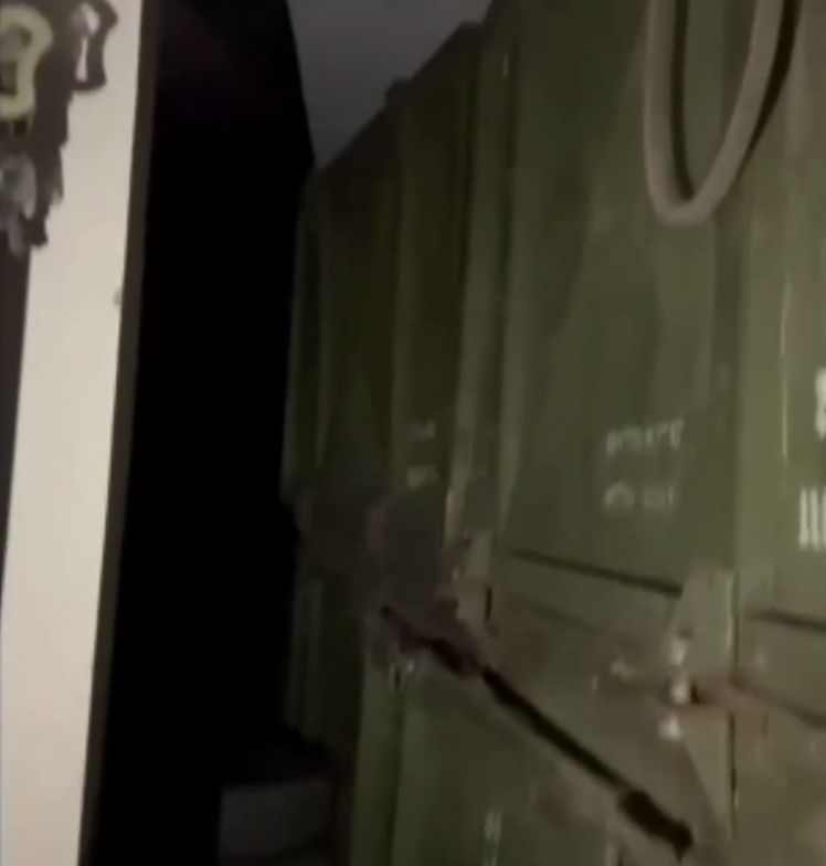 В подпольном хранилище в Харькове нашли 19 двигателей для российских танков