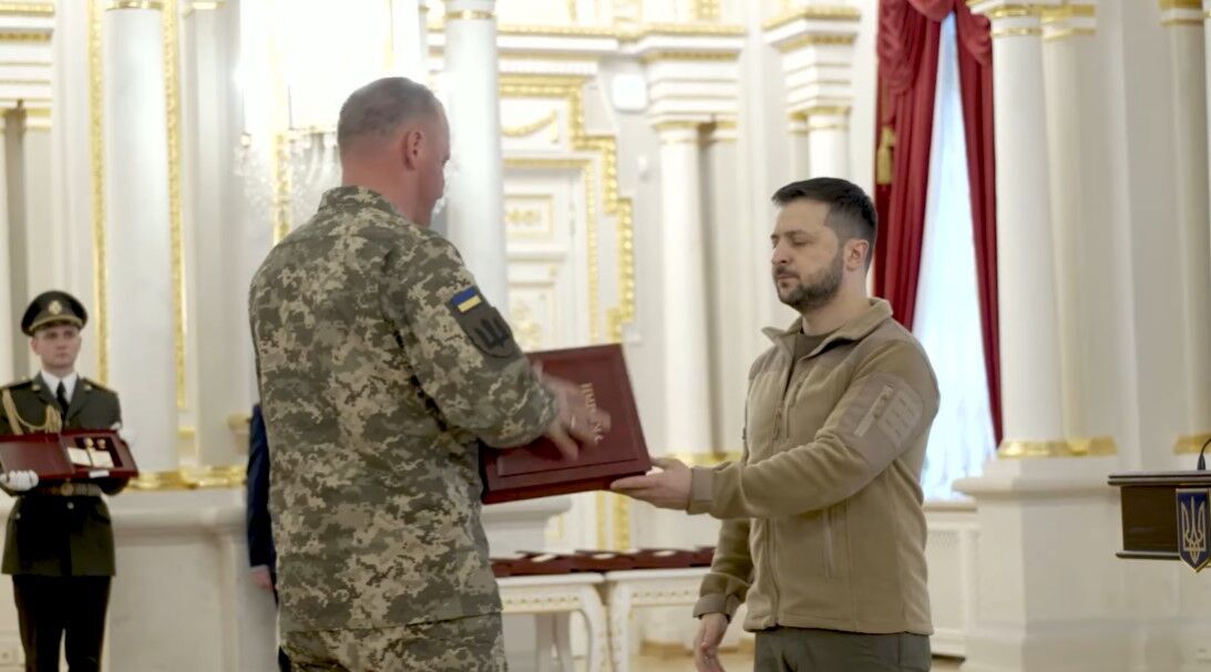 Президент наградил украинских военных.