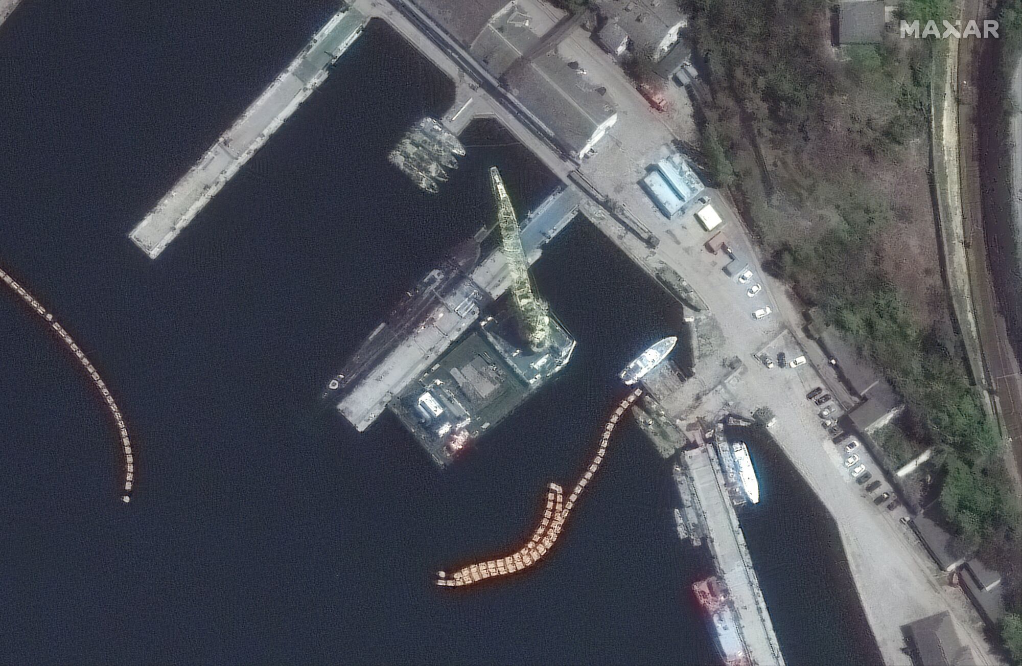 Супутниковий знімок, на якому видно російський підводний човен.