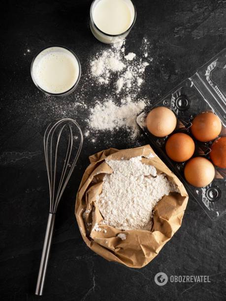 Простий пиріг з персиком та чорницею: з чого зробити пухке тісто
