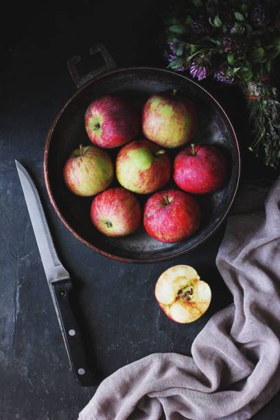 Як з яблук приготувати яблучний пиріг