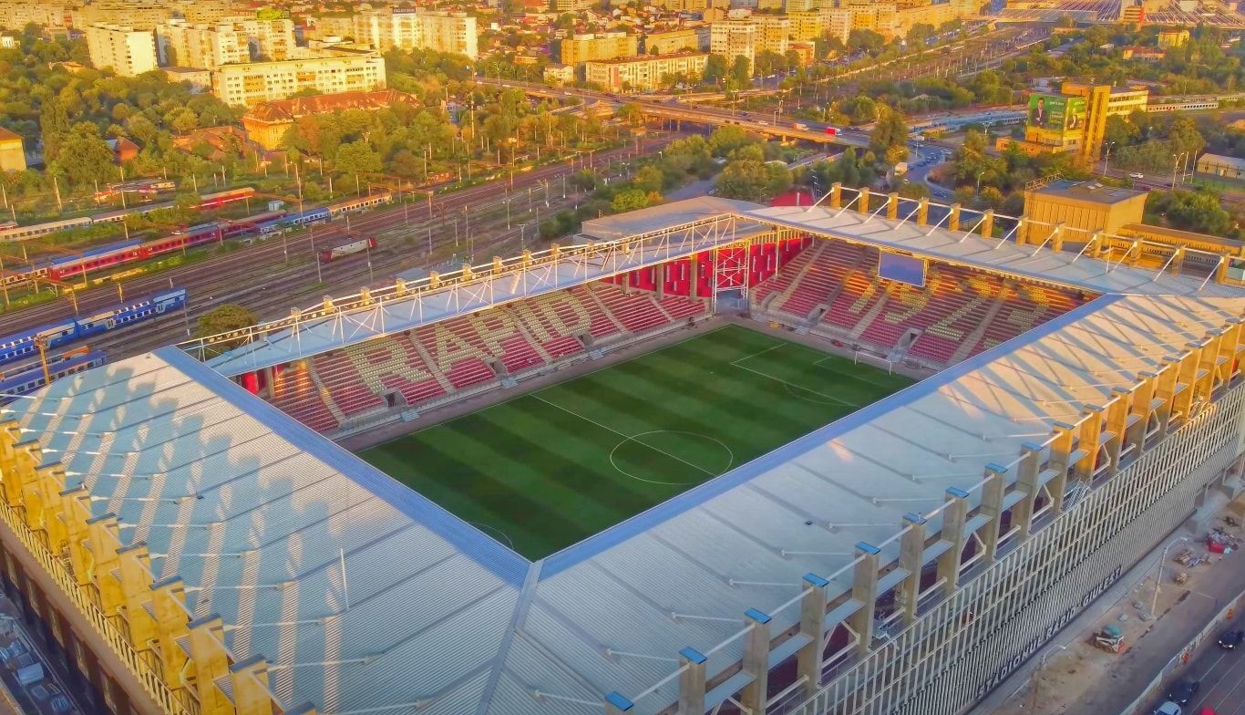 Стадіон у Бухаресті, на якому зіграє "Динамо" у Лізі УЄФА.