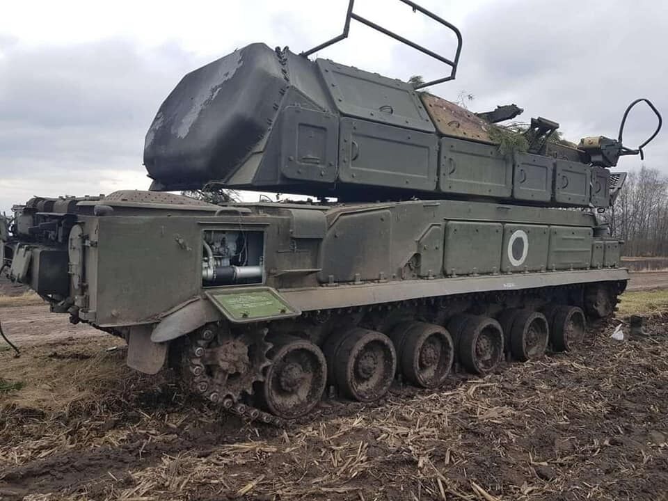 Силы спецопераций захватили несколько единиц техники вражеской ПВО и показали фото трофеев