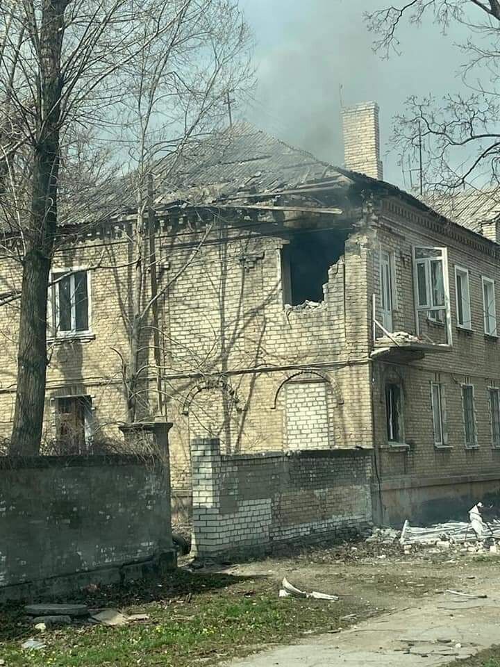 Наслідки обстрілів у Луганській області.