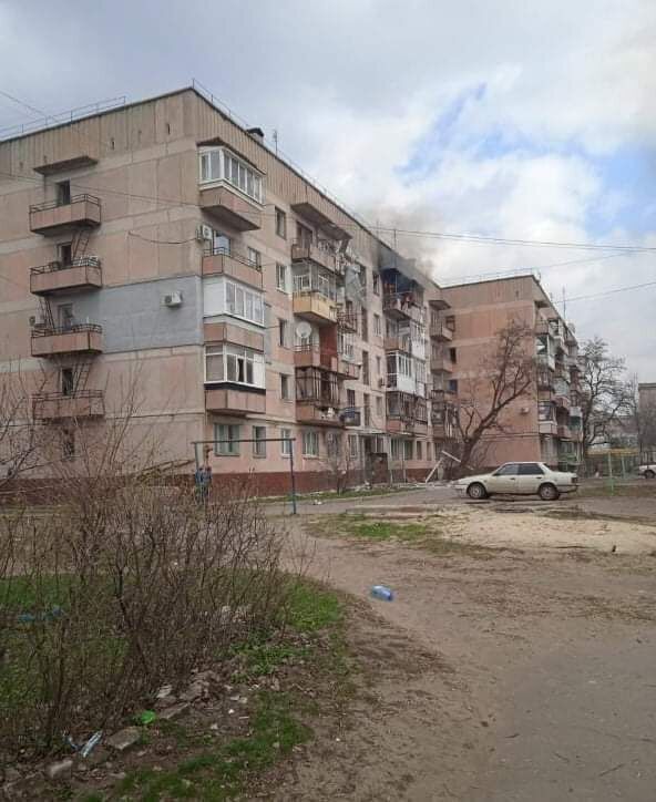 Последствия обстрелов в Луганской области.