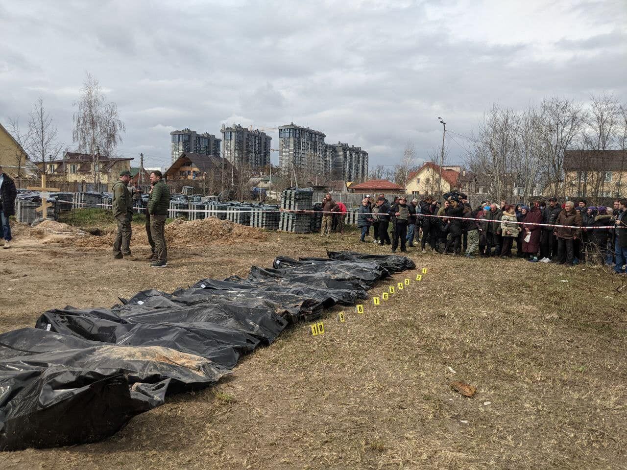 Майже всіх загиблі були застрелені.