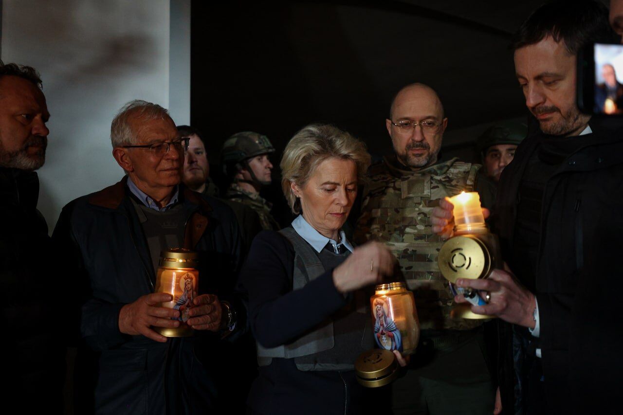 Высокие гости почтили память жертв российского вторжения