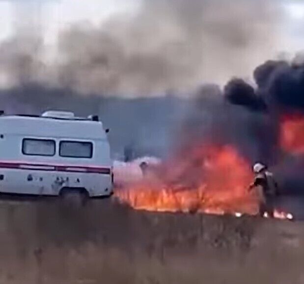 Кадри з місця пожежі Мі-8 у РФ