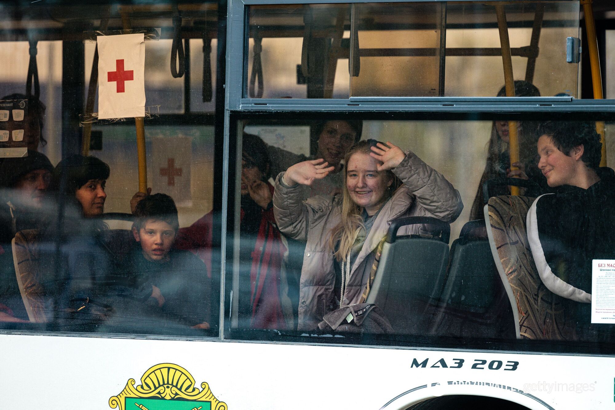 Перша евакуація мирних людей із "Азовсталі"