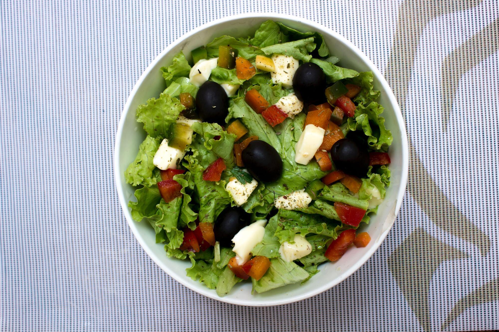 Готовий грецький салат