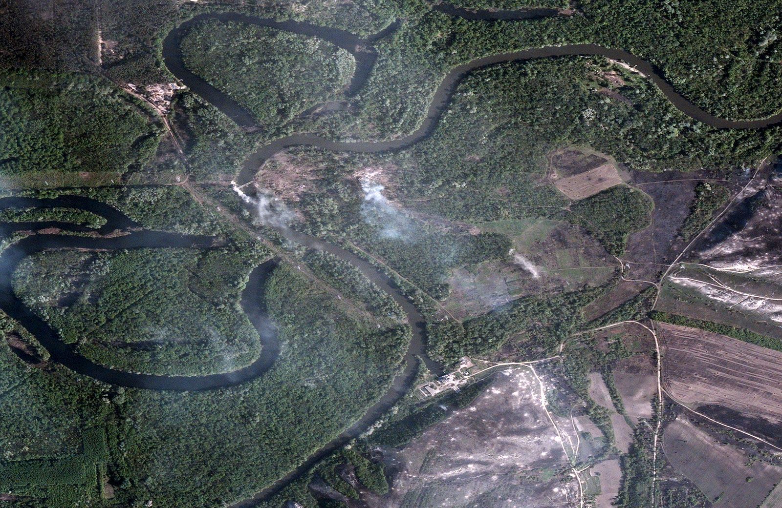 Супутниковий знімок території біля Білогорівки.