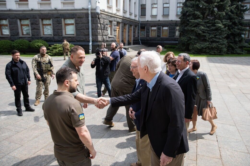 Сенаторы США прибыли в столицу Украины